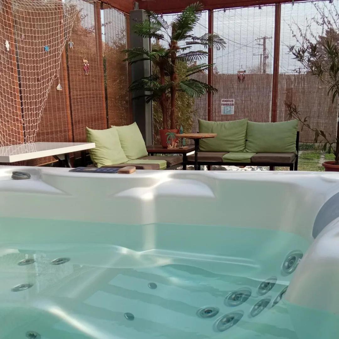 Green Corner Wellness Püspökladány المظهر الخارجي الصورة