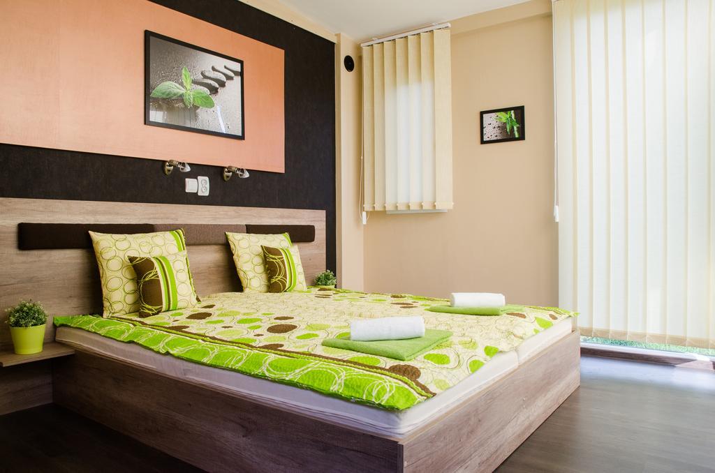Green Corner Wellness Püspökladány الغرفة الصورة