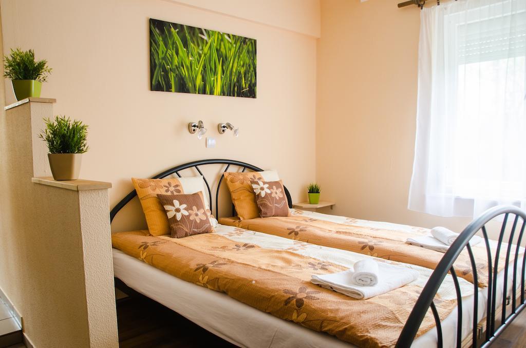 Green Corner Wellness Püspökladány الغرفة الصورة